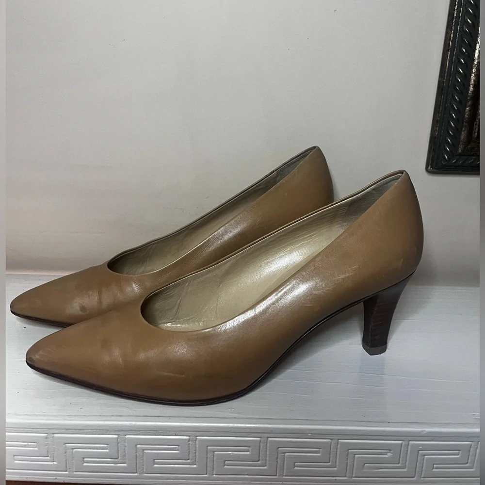 Prada Women's Brown Leather Heels - Picture 2 of 6